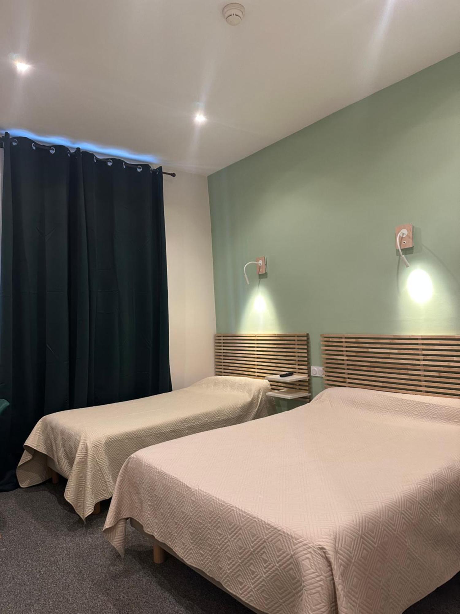 Hotel Azur Lyon Bagian luar foto